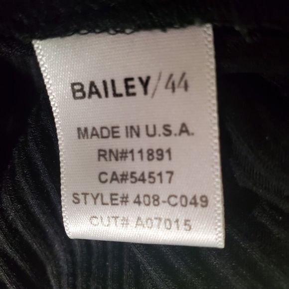 Bailey 44 Black Turtleneck Top Ribbed Cold-Shoulder Soft Top sz S - Picture 5 of 5